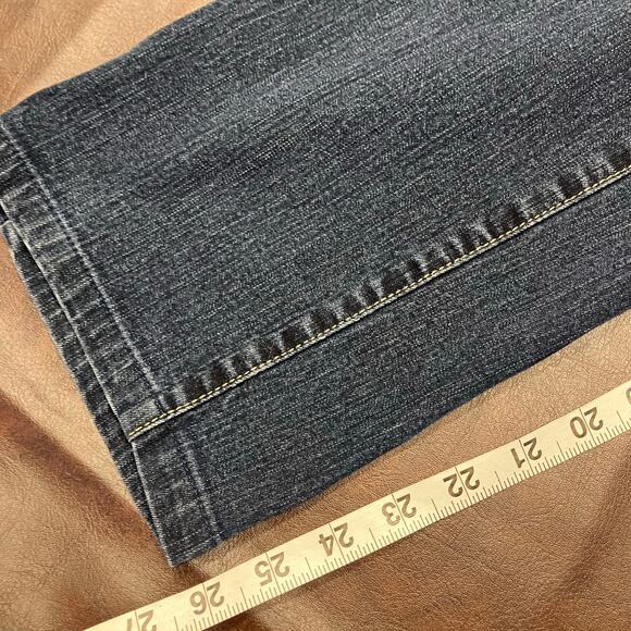 Chico's 2.5 Short Womens Straight Leg Medium Wash Jeans Size 14P Classic‎ Denim - Picture 14 of 16